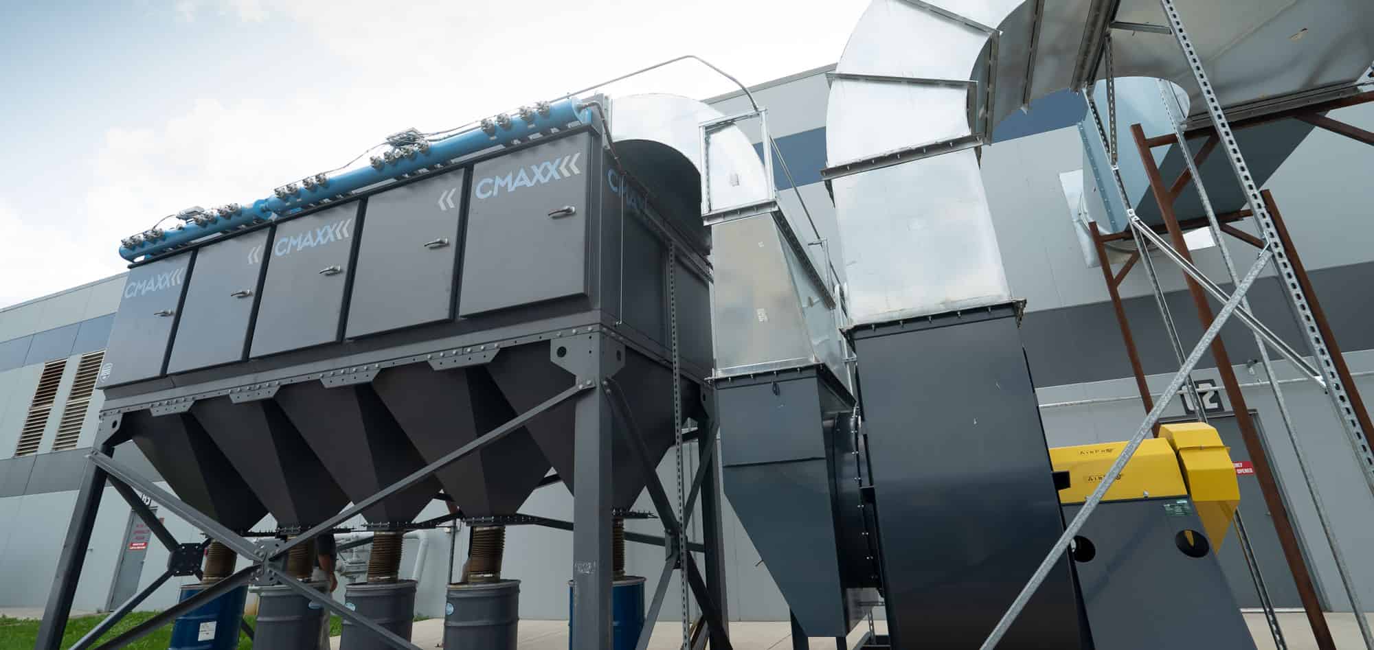 CMAXX是收集等离子切割室烟雾的最佳设备。